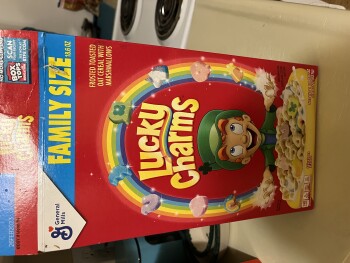 Verbraucherbewertung – Lebensmittelsicherheit Lucky charms, Walmart Supercenter, Anderson Boulevard, Fort Worth, TX, USA Luckycharms Yes, I’m 6 mo... Foto #1