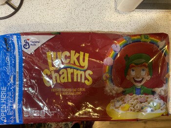 Avaliação do consumidor - Segurança alimentar Lucky Charms, Fairplay Foods, South Western Avenue, Chicago, IL, USA Friday night I was in the hospi... foto #2