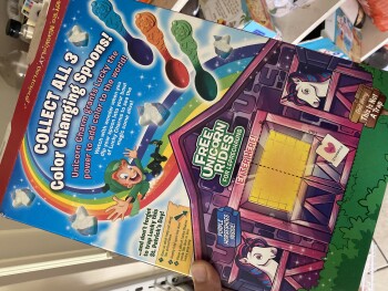 Reseña del consumidor - Seguridad alimentaria Lucky Charms Cereal, Arizona, USA My two year old has been sick for 4 days since eating Lucky Charms... foto #1