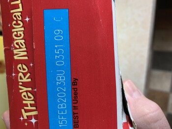 Reseña del consumidor - Seguridad alimentaria Lucky Charms, Target, East San Marnan Drive, Waterloo, IA, USA Last weekend. I ate a large bowl of l... foto #2