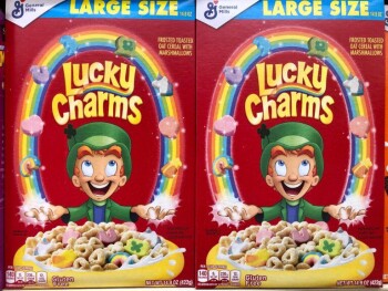 Lucky Charms cereal, Publix Super Market at Deerfield Mall, West Hillsboro Boulevard, Deerfield Beach, FL, USA صورة فوتوغرافية #1