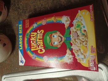 Lucky charm, Meijer, East Washington Street, Cumberland, IN, USA 照片 #1