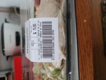 Verbraucherbewertung – Lebensmittelsicherheit Real Canadian Superstore, Westwinds Drive Northeast, Calgary, AB, Canada Possible ready to eat chick... Foto #2