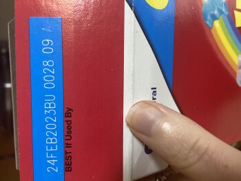 消费者评论 - 食品安全 Lucky charms, Food Lion, Broad Street, Camden, SC, USA This morning. I got up and ate a bowl of luck... 照片 #1