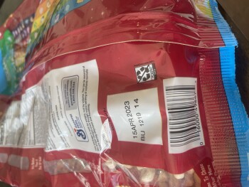 Avis du consommateur - Sécurité alimentaire Lucky Charms, Kroger, Orchard Lake Road, Orchard Lake Village, MI, USA Today, Lucky Charms Cereal My... photo #2