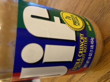 Verbraucherbewertung – Lebensmittelsicherheit Jif, Phoenix, AZ, USA Felt nausea after eating extra crunchy on a sandwich. Jar has use by date Jan... Foto #1