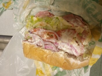 Avis du consommateur - Sécurité alimentaire Subway, West North Avenue, Baltimore, MD, USA Today, I've eaten cold cut combo for over 15 years, an... photo #1