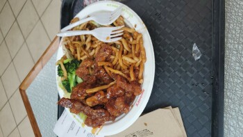 Manchu Wok, Town Square, Marlborough Way Northeast, Calgary, AB, Canada 照片 #1