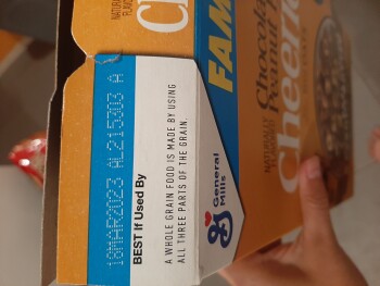 Verbraucherbewertung – Lebensmittelsicherheit Chocolate Peanut Butter Cheerios, Tucson, AZ, USA My 4 year-old son and I became sick after eating s... Foto #1