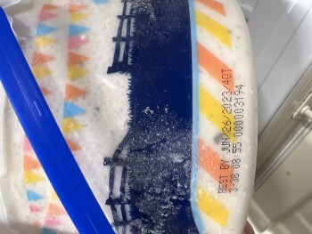 消费者评论 - 食品安全 Safeway, Washington 410, Bonney Lake, WA, USA Bought a 1gallon jug of cookies and cream ice cream.... 照片 #2