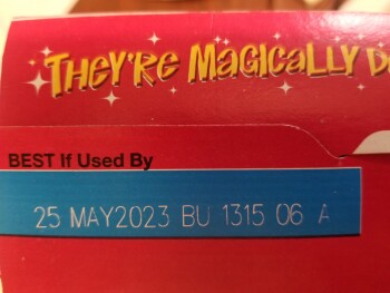 Consumer Review - Food Safety Lucky Charms, Kroger, Rio Hill Center, Charlottesville, VA, USA I bought a box of Lucky Charms from... photo #2