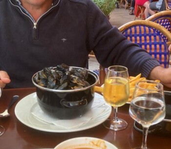 La Porte Au vin, Place Saint-Guénolé, Concarneau, France Foto #1