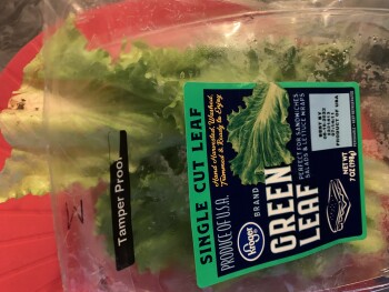 Informe de seguridad alimentaria del consumidor Smith's, 4965 E Sahara Ave, Las Vegas, NV, USA Hi, I used always their lettuce(  Hand washed , trimm... foto #3