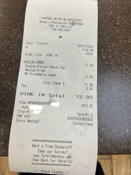 消费者评论 - 食品安全 Wendy's, 183rd Street, Tinley Park, IL, USA eating the hamburger i have the receipt. It happened on... 照片 #2