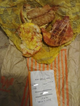 Avis du consommateur - Sécurité alimentaire Whataburger, Martin Luther King Junior Boulevard, Fayetteville, AR, USA Earlier this morning. I orde... photo #4