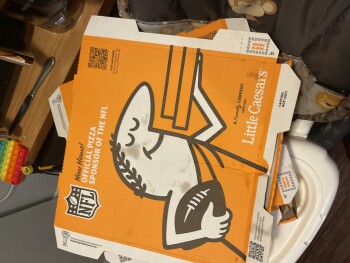 消费者评论 - 食品安全 Little Caesars Pizza, South 3rd Street, Memphis, Tennessee, USA Yesterday,  All 5 of my children was... 照片 #1