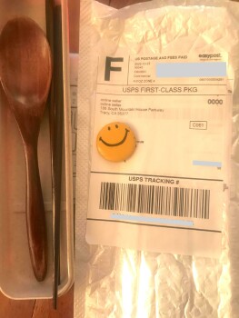 I received a soup spoon and chop sticks in the mail that I did not order 照片 #1