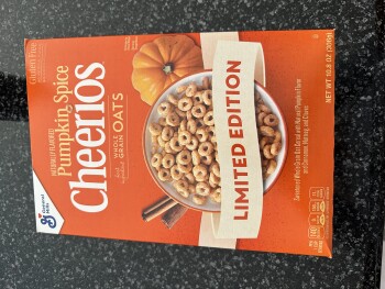 消费者评论 - 食品安全 Cheerios Pumpkin Spice, Target, Pittsburgh, PA, USA Had a huge bowl of Cheerios Pumpkin Spice with m... 照片 #1