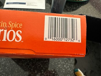 消费者评论 - 食品安全 Cheerios Pumpkin Spice, Target, Pittsburgh, PA, USA Had a huge bowl of Cheerios Pumpkin Spice with m... 照片 #3