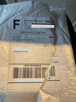 Package I didn’t order صورة فوتوغرافية #1