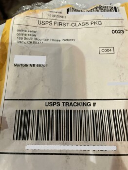 Empty envelope صورة فوتوغرافية #1