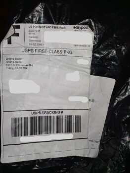 Rapport de sécurité du consommateur I received a package containing a scarf that I did not order I received a scarf from this address an... photo #2