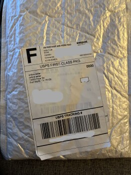 消费者安全报告 I received a hat and neck warmer that I did not order I received a hat and neck warmer that I did no... 照片 #1