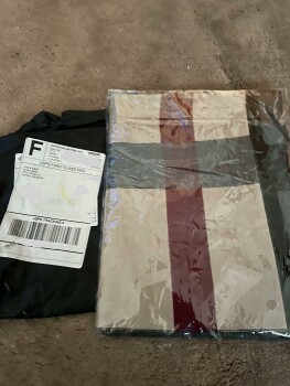 Something I didn’t order Foto #1