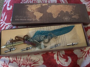 A package I got That I didn’t order foto #1