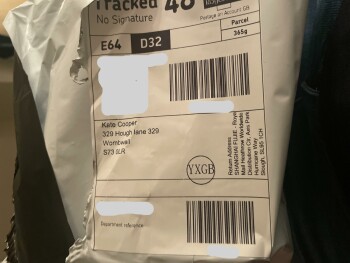 Verbrauchersicherheitsbericht Product damage Received my item late and the box absolutely bashed in . The product looks used and a... Foto #5