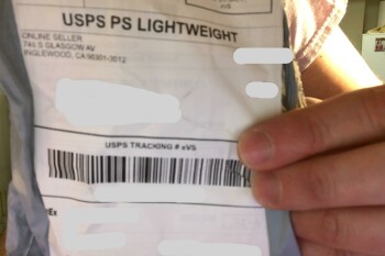 消费者安全报告 An unordered package. I received a pair of blue children's gloves that I did not order from Online S... 照片 #2