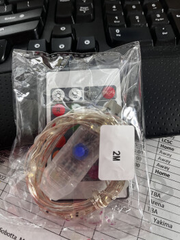 消费者安全报告 Christmas Paradise Facebook Seller Online I ordered an outside Christmas tree decoration off Faceboo... 照片 #2