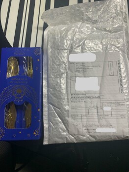 Ordered two duvets and got a kids fork and spoon Foto #1