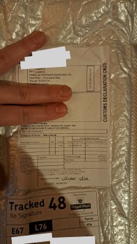 Verbrauchersicherheitsbericht Unordered package I ordered a retro game console and got a notification saying it was in transit. Pa... Foto #2