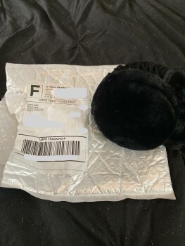 Received ear muffs that I didn't order Foto #1