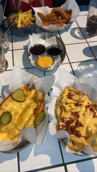 Mad Egg Liffey Valley, Palmerstown Upper, Dublin 22, Ireland foto #1