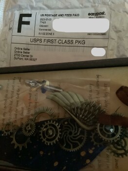 消费者安全报告 Unordered Package I received an item I did not order!! I want what I ordered (shoe storage) or my mo... 照片 #1