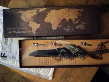 消费者安全报告 Received a ink pen that I did not order I received a Dolin youpin 1502 World Map Series quill ink pe... 照片 #1