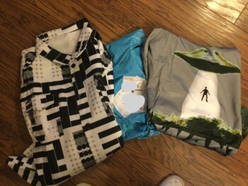 Two shirts received I did not order 照片 #1
