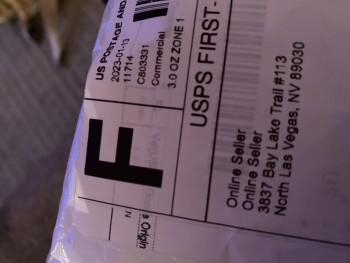 Informe de seguridad del consumidor package with hat didn’t order i received a package with a hat i did not order-why and was i charged-... foto #2