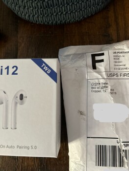 消费者安全报告 Received Ear pods I received a knock off of apple look alike ear pods never ordered. From Online sel... 照片 #2