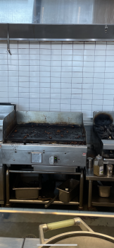 Consumer Review - Food Safety Chipotle Mexican Grill, Blossom Hill Road, San Jose, CA, USA Place is so filthy I should have walked... photo #3