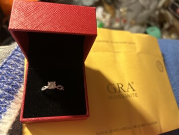 A ring I didn’t order Foto #1