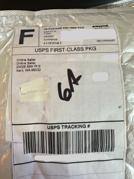 Informe de seguridad del consumidor Item received that I didn't order Received a hat and neck warmer that I never ordered. I live in Tex... foto #2