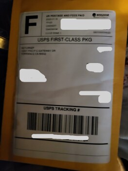 Package with nothing in it. foto #1