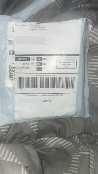 تقرير سلامة المستهلك Received white powder. No idea why?! I received a package with two packs of powder. One was clear wi... صورة فوتوغرافية #2