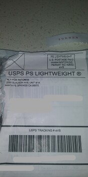 Rapport de sécurité du consommateur I just received a package of six socks I didn't order It just came in the mail with my name on it photo #2