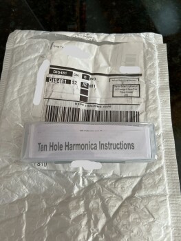 I received a harmonica I did not order Foto #1