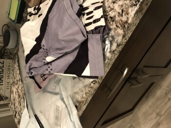 Informe de seguridad del consumidor Received a package not ordered by me! Is this a fraud case that I paid for? I received a package wit... foto #1