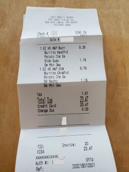 Avaliação do consumidor - Segurança alimentar Taco John's, Frazee Street, Detroit Lakes, MN, USA A coworker and I ate there Feb 1 2023. We both ha... foto #2